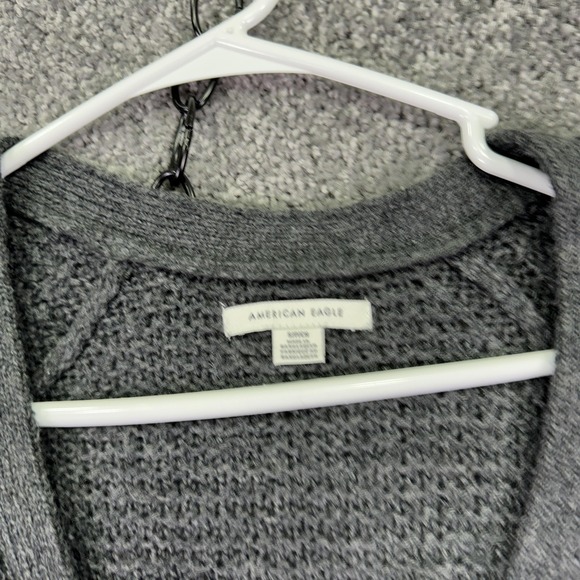 American Eagle Sweater Womens Small Gray Waffle Knit Button Cardigan Cropped - Picture 5 of 6
